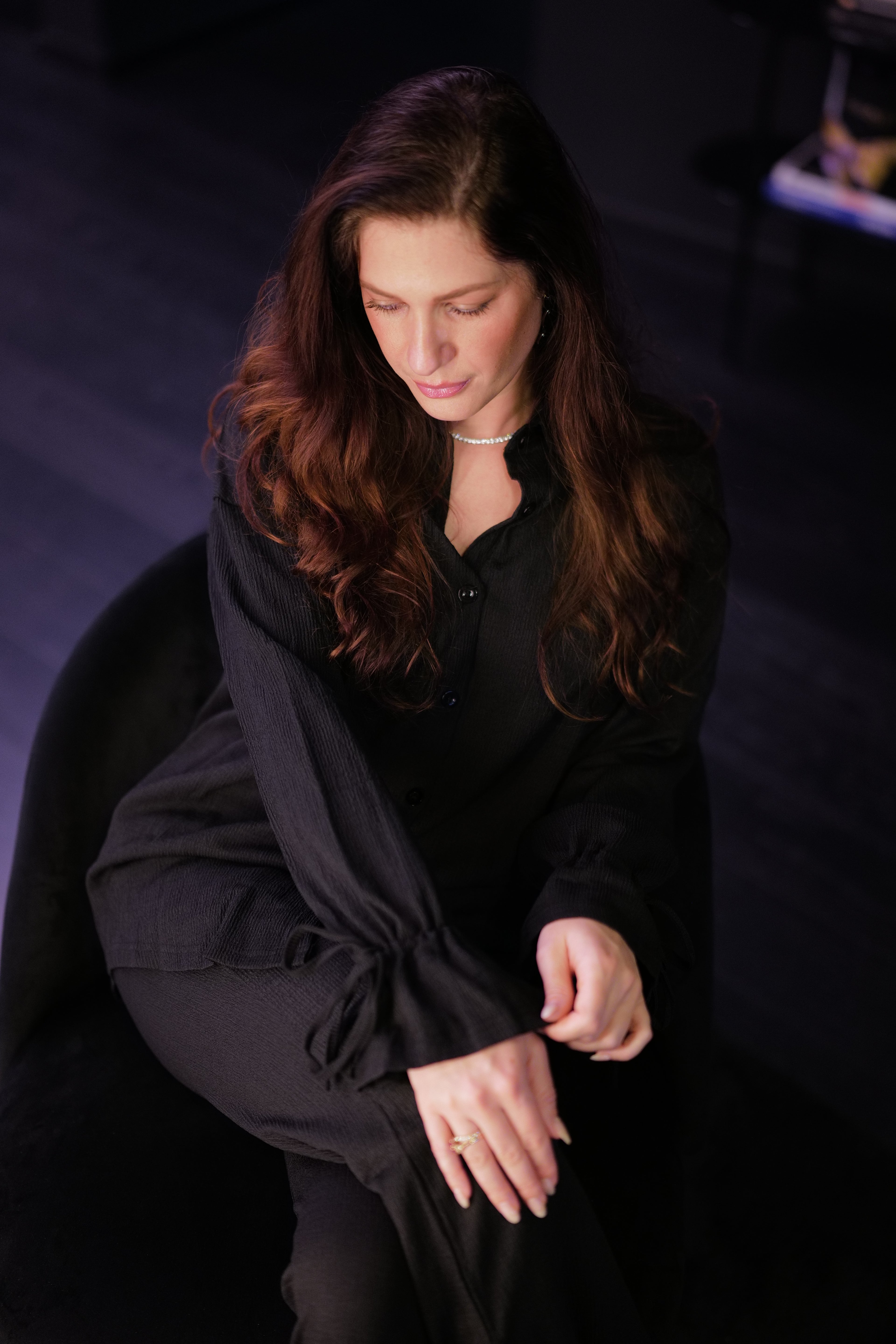 LOUNGING TO LOUNGE SET