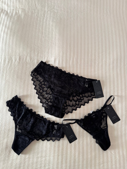 Peacock lace